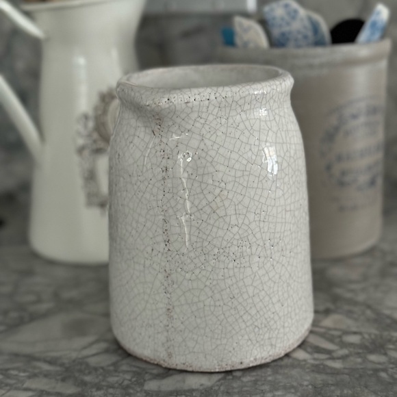 French Country Inspired Crackle Glazed Garden Jug - Picture 6 of 7